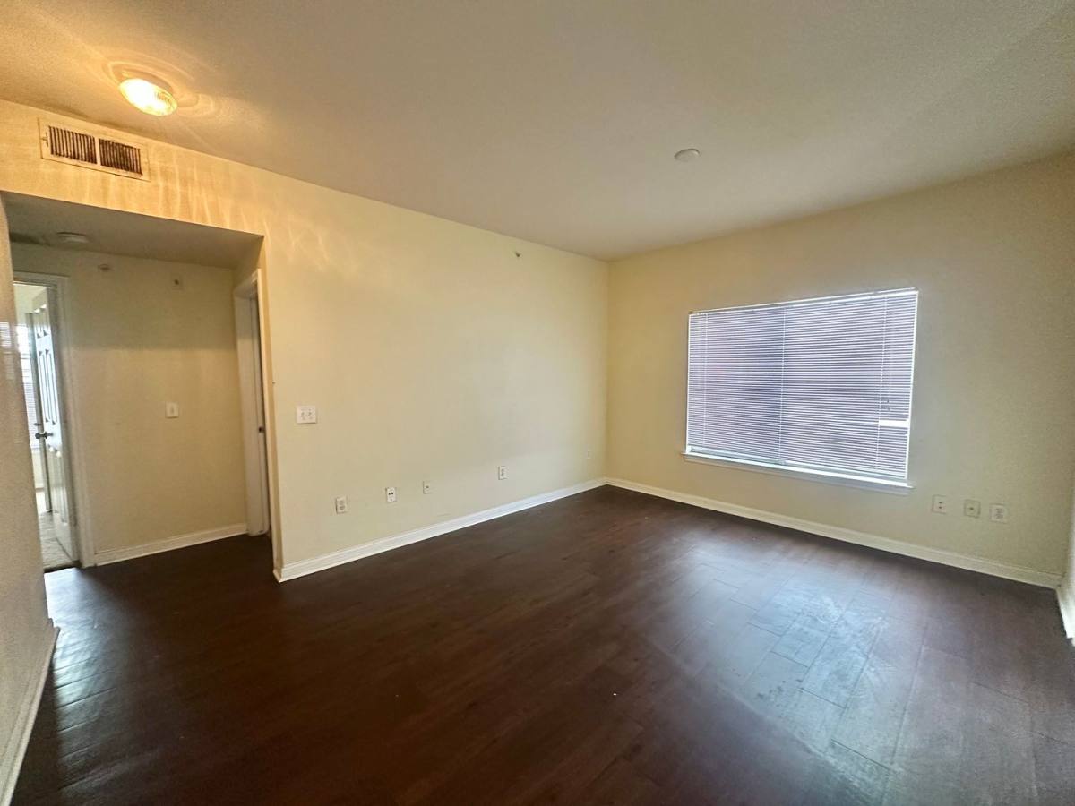 Apartment for rent at 2320 Gracy Farm Lane, Austin, TX 78758