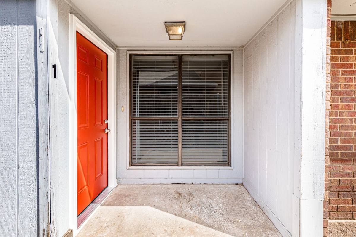 Apartment for rent at 916 NE Tortoise Dr, Lawton, OK 73507