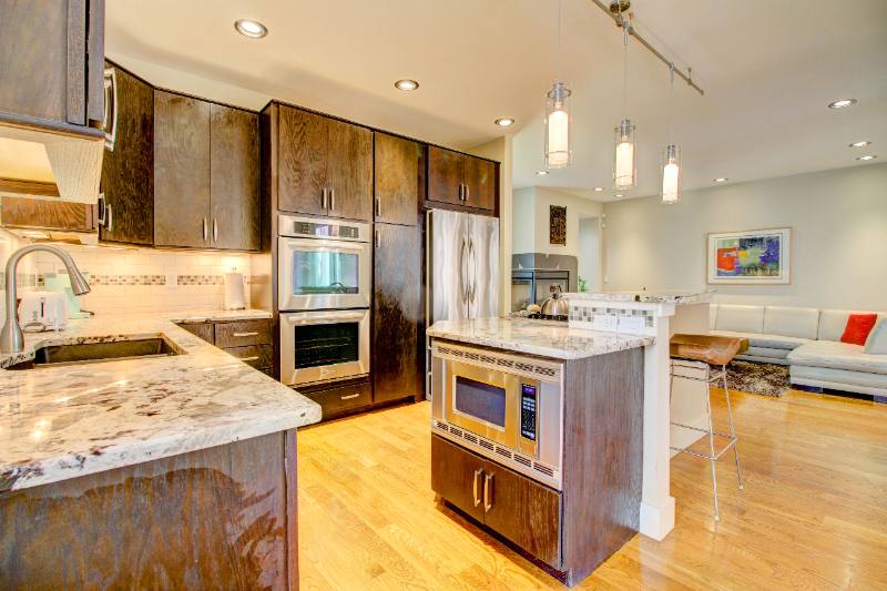 Townhouse for rent at 414 Harrison St, Denver, CO 80206