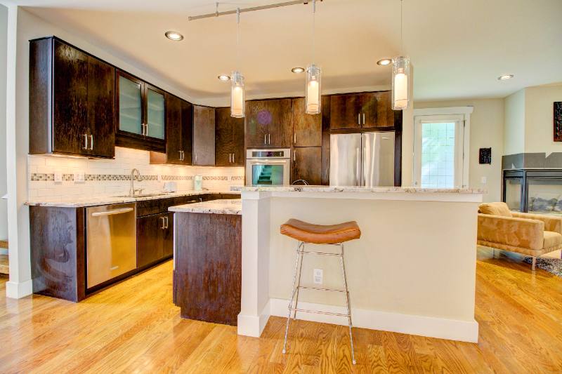 Townhouse for rent at 414 Harrison St, Denver, CO 80206