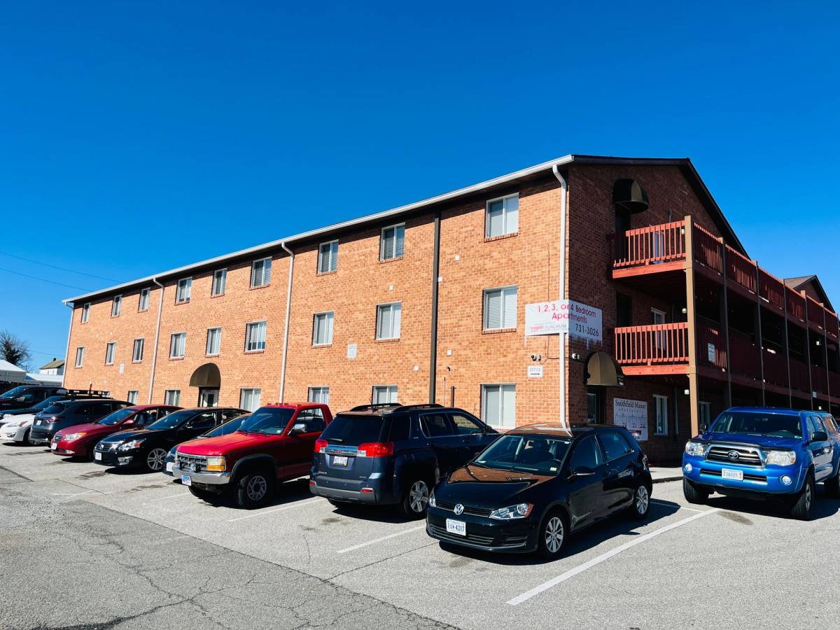 Apartment for rent at 1011 Grove Ave #R, Radford, VA 24141