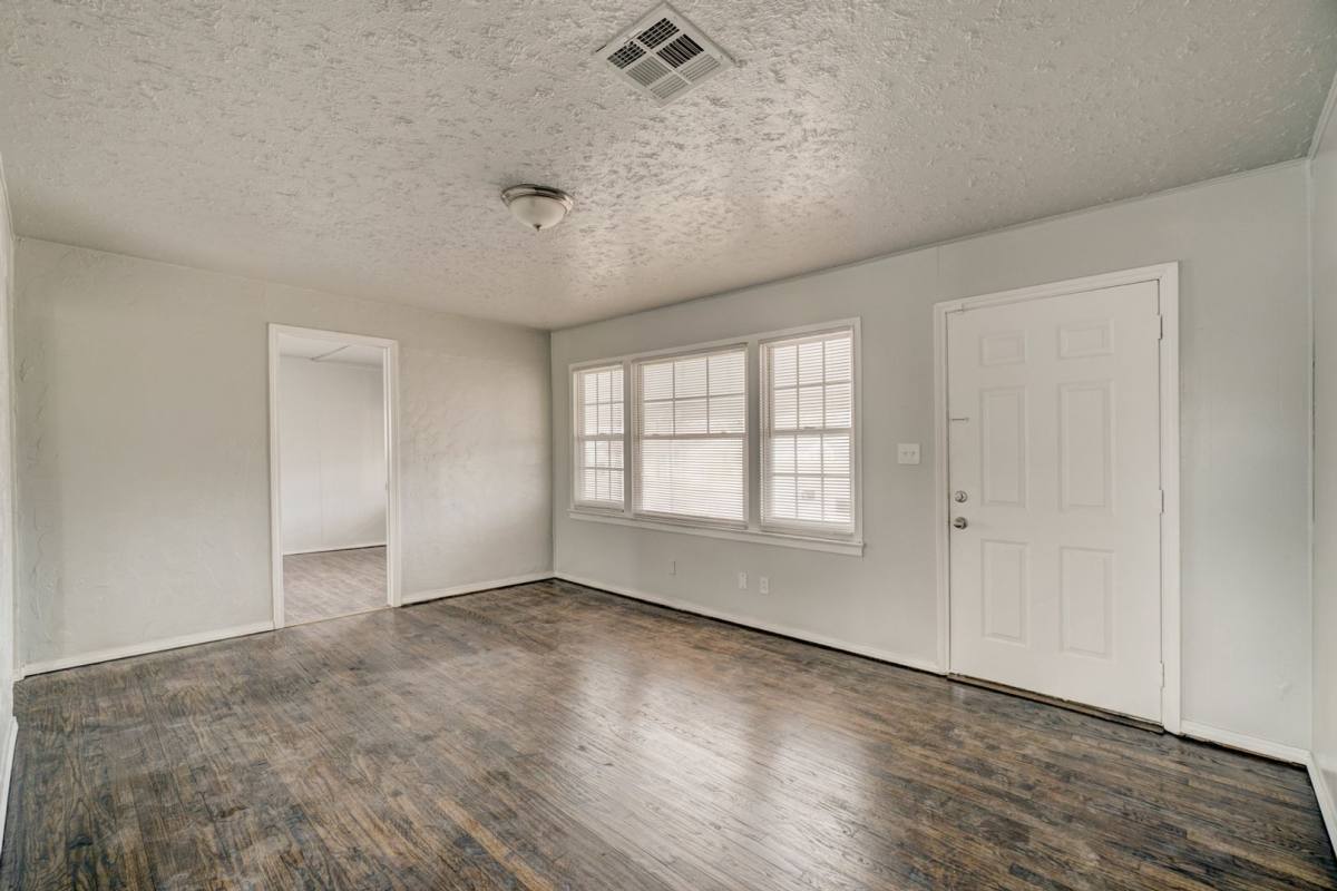 House for rent at 3900 Mallard Dr, Oklahoma City, OK 73115