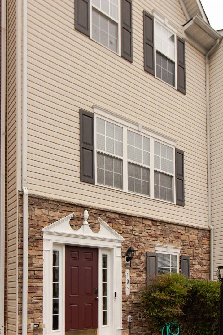 Townhouse for rent at 104 Stingray Court, Stafford, VA 22554