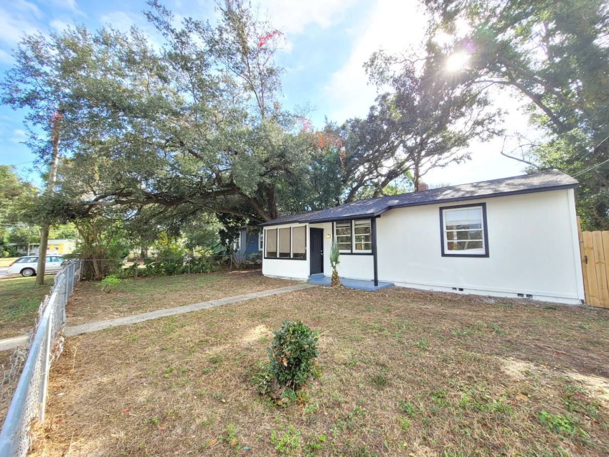 House for rent at 5 Elegans Ave, Pensacola, FL 32507