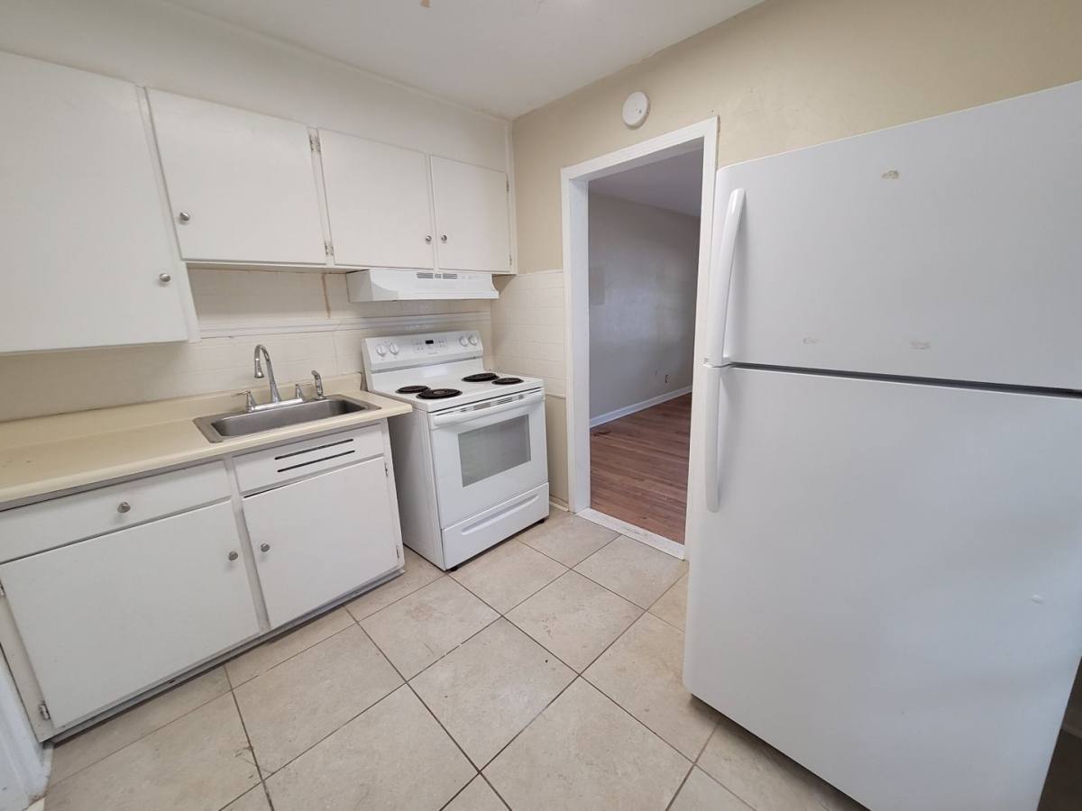 House for rent at 5 Elegans Ave, Pensacola, FL 32507