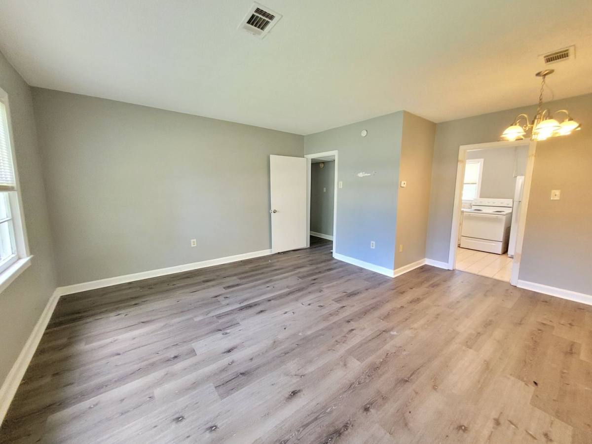 House for rent at 406 N S St, Pensacola, FL 32505