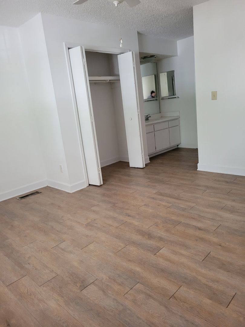 Condo for rent at 210 Appleby Dr, Athens, GA 30605