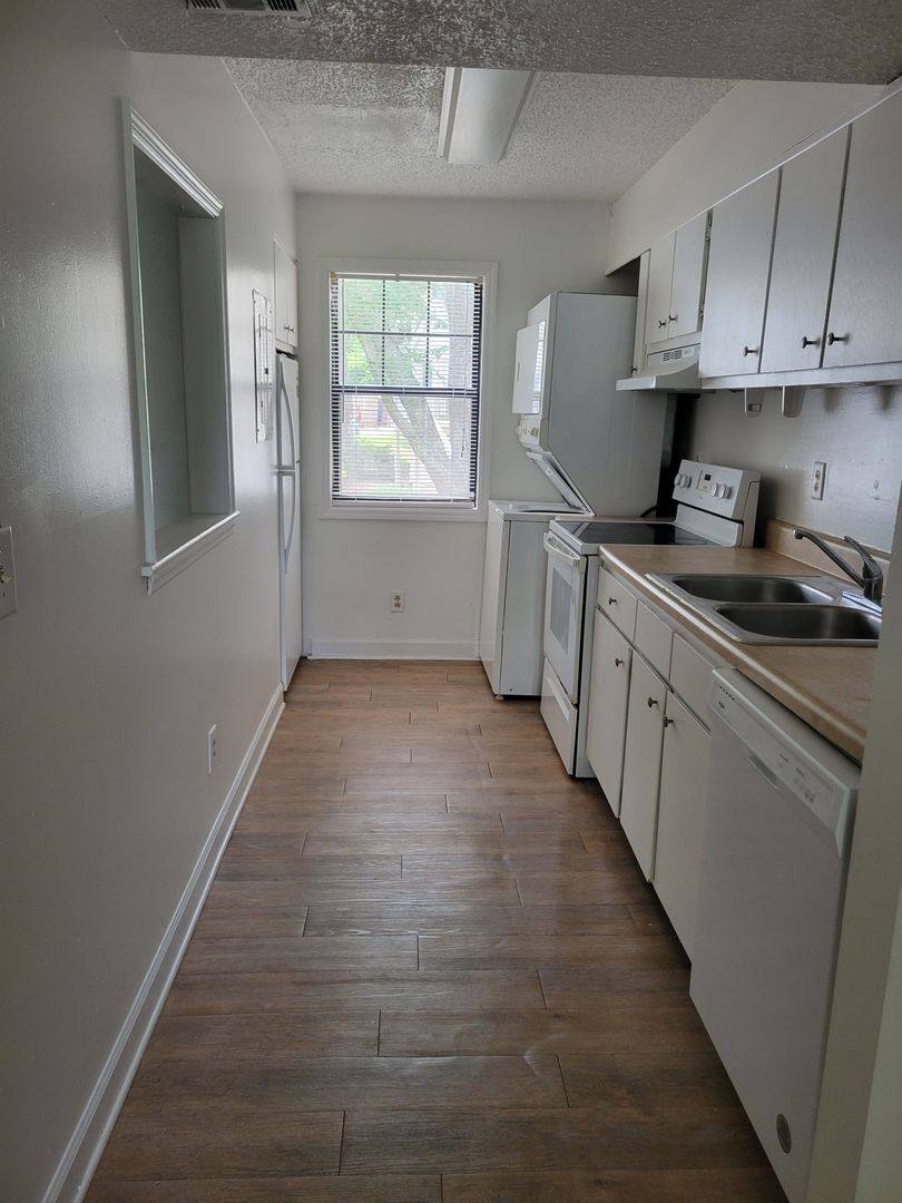 Condo for rent at 210 Appleby Dr, Athens, GA 30605