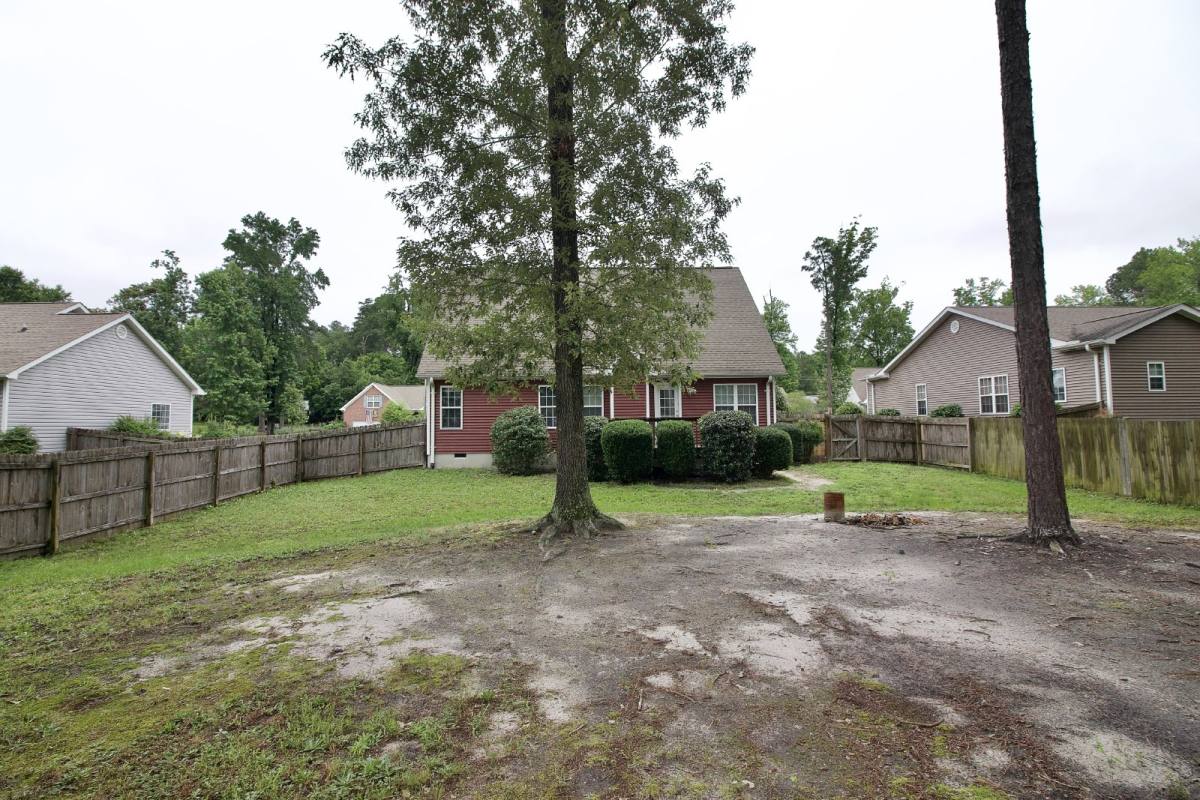 House for rent at 129 Lori Lane, Aberdeen, NC 28315