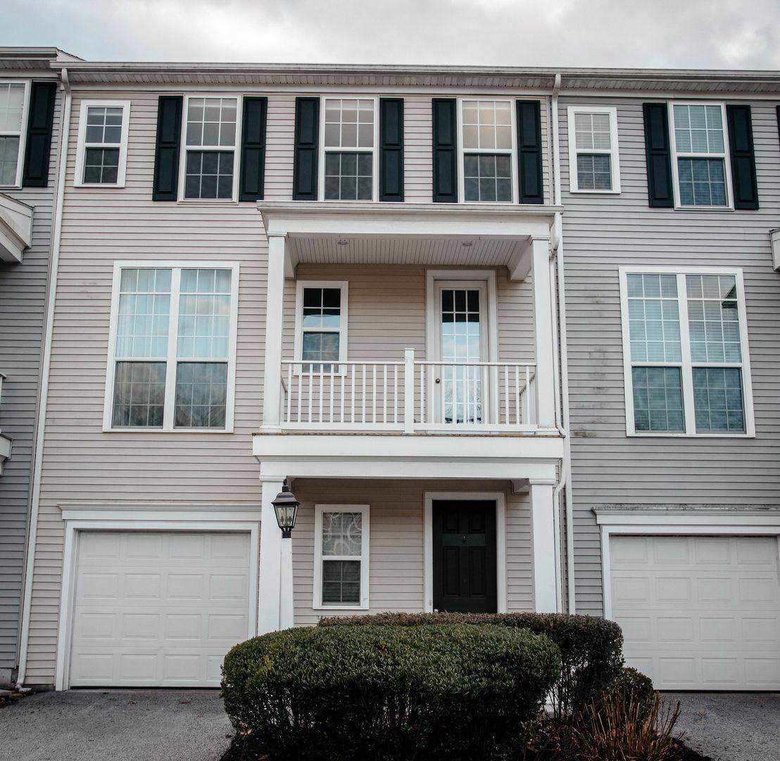 Townhouse for rent at 523 Fawn Lane, Hummelstown, PA 17036