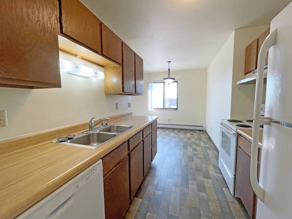Apartment for rent at 1112 32nd Ave SW, Minot, ND 58701