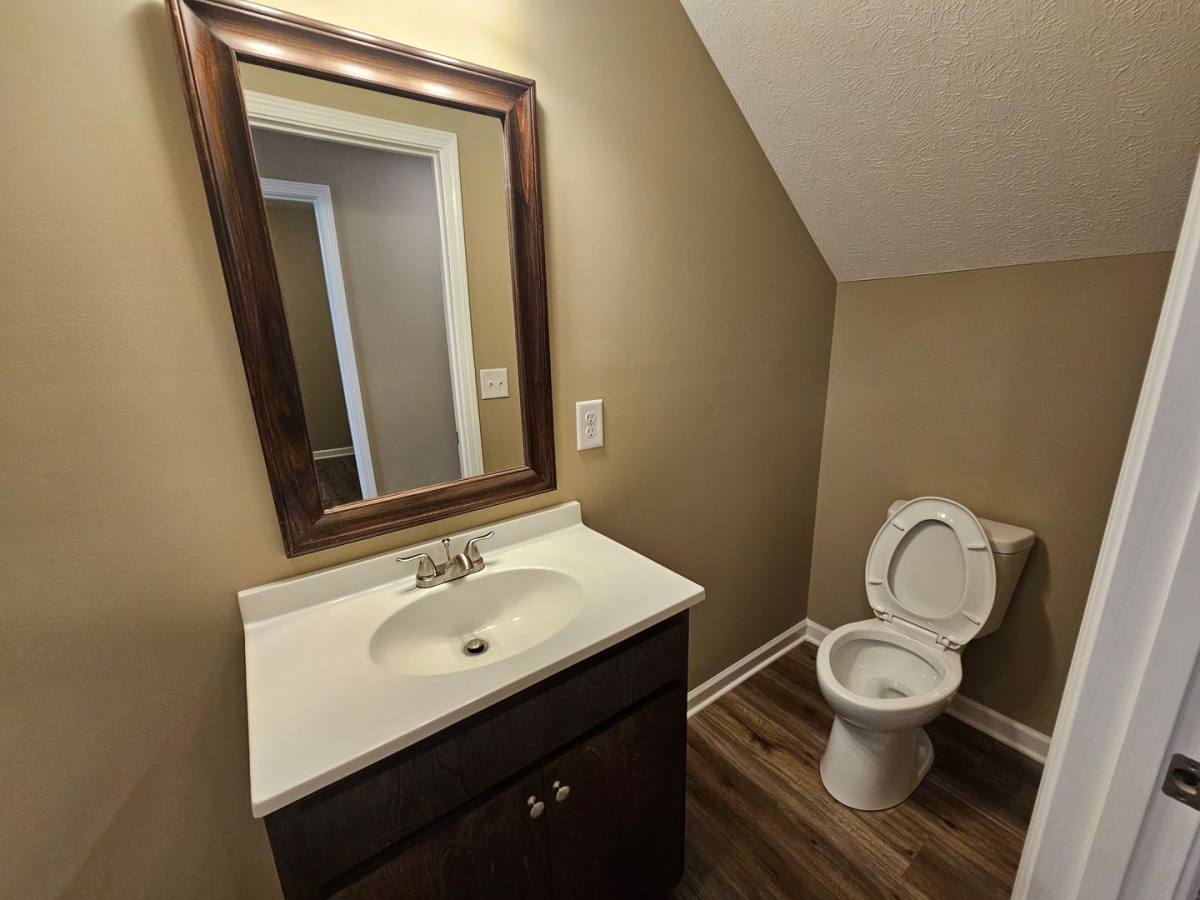 Townhouse for rent at 517 Weaver St, Tullahoma, TN 37388