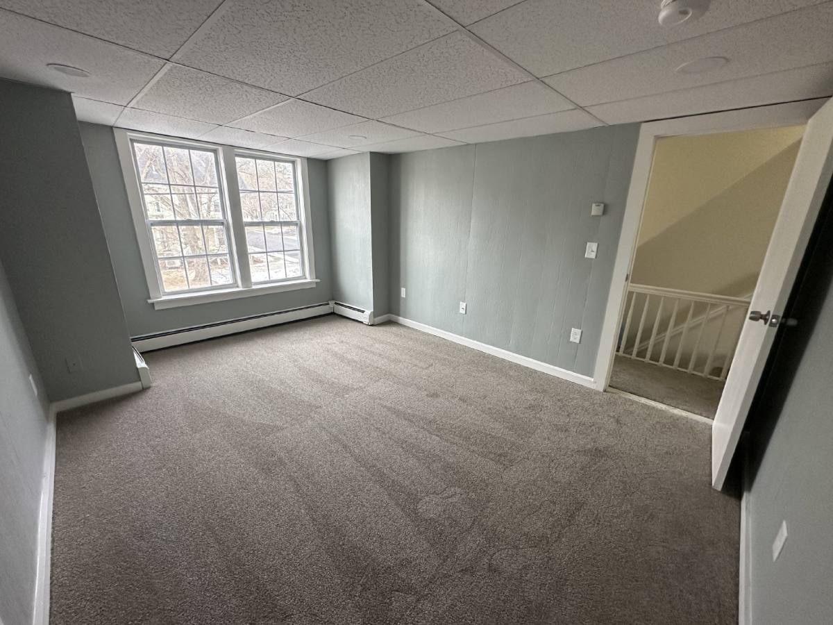 Townhouse for rent at 17 Park St, Dover, NH 03820