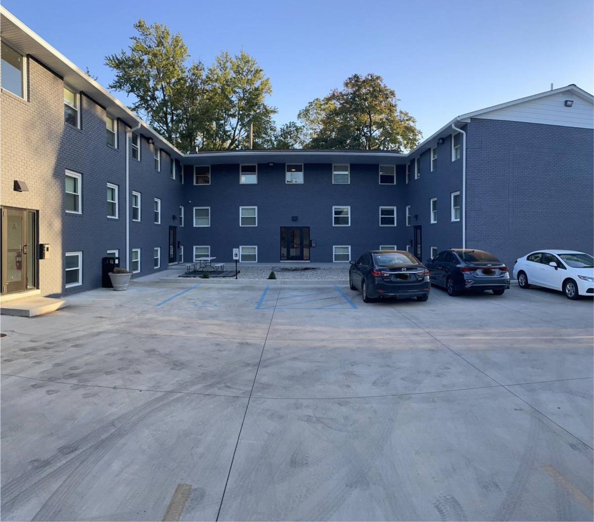 Apartment for rent at 615 W Charles St, Muncie, IN 47305