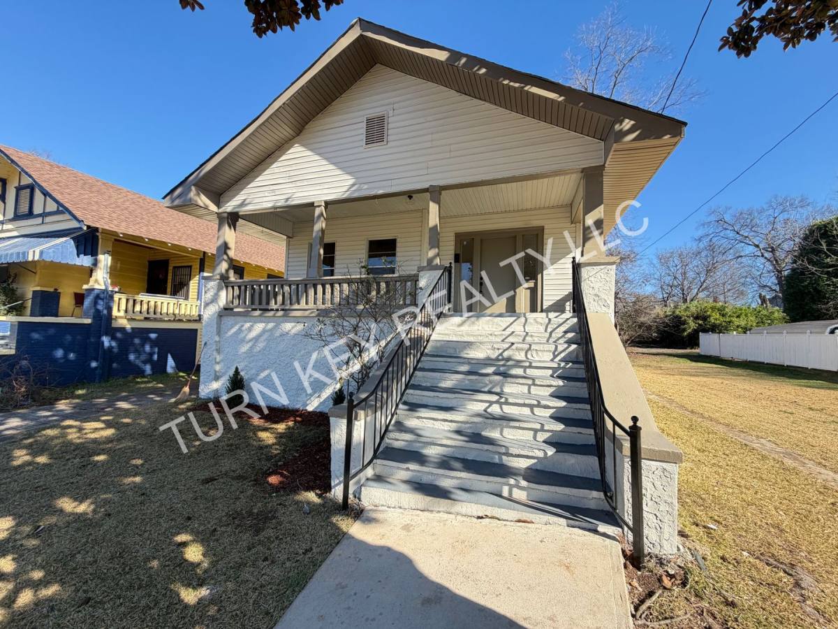 House for rent at 219 47th Place N, Birmingham, AL 35212