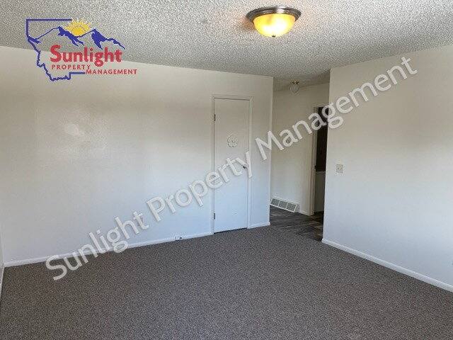 Townhouse for rent at 406 S 1st Ave, Laurel, MT 59044