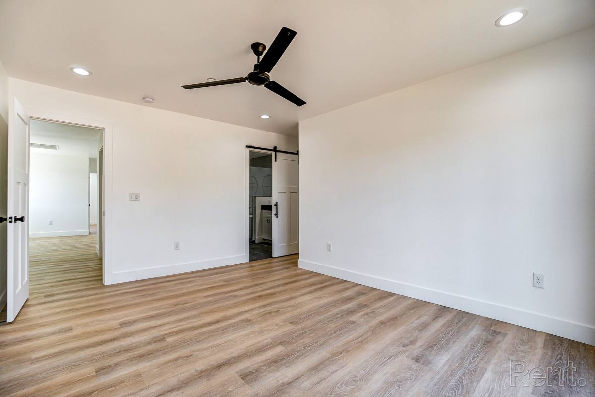 Townhouse for rent at 3426 E University Dr, Mesa, AZ 85213