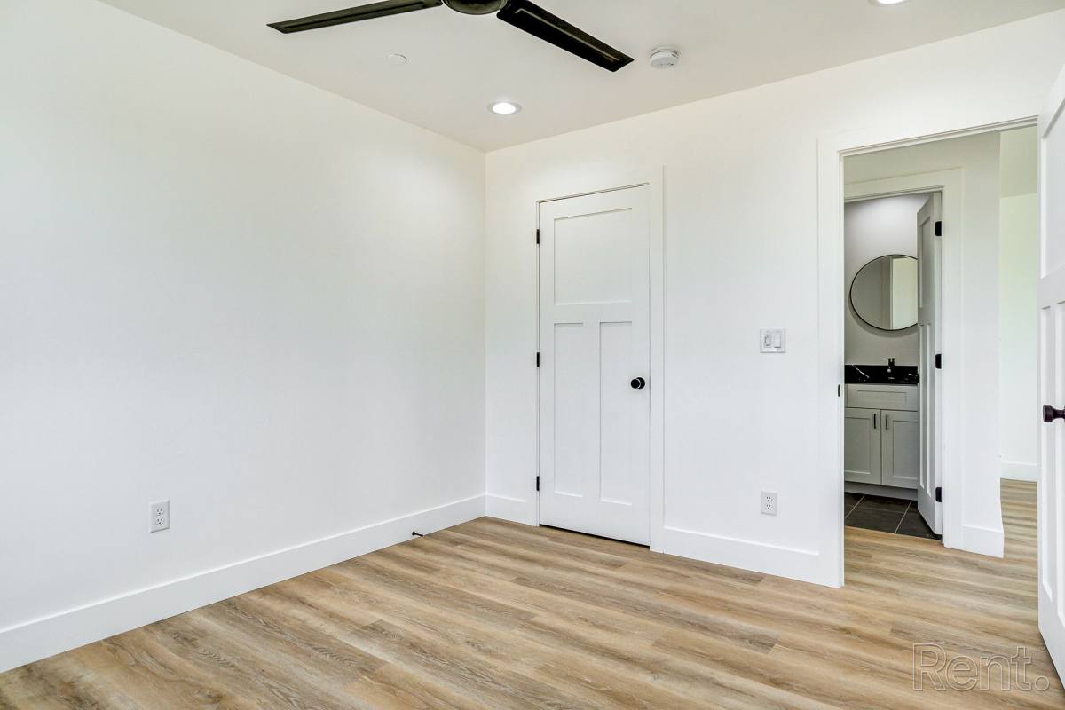 Townhouse for rent at 3426 E University Dr, Mesa, AZ 85213
