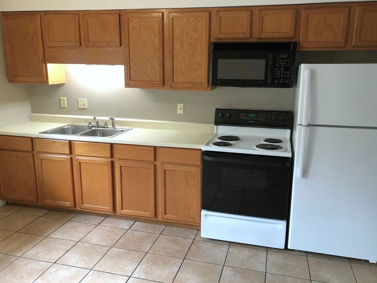 Apartment for rent at 711 N 13th Terrace, Leavenworth, KS 66048
