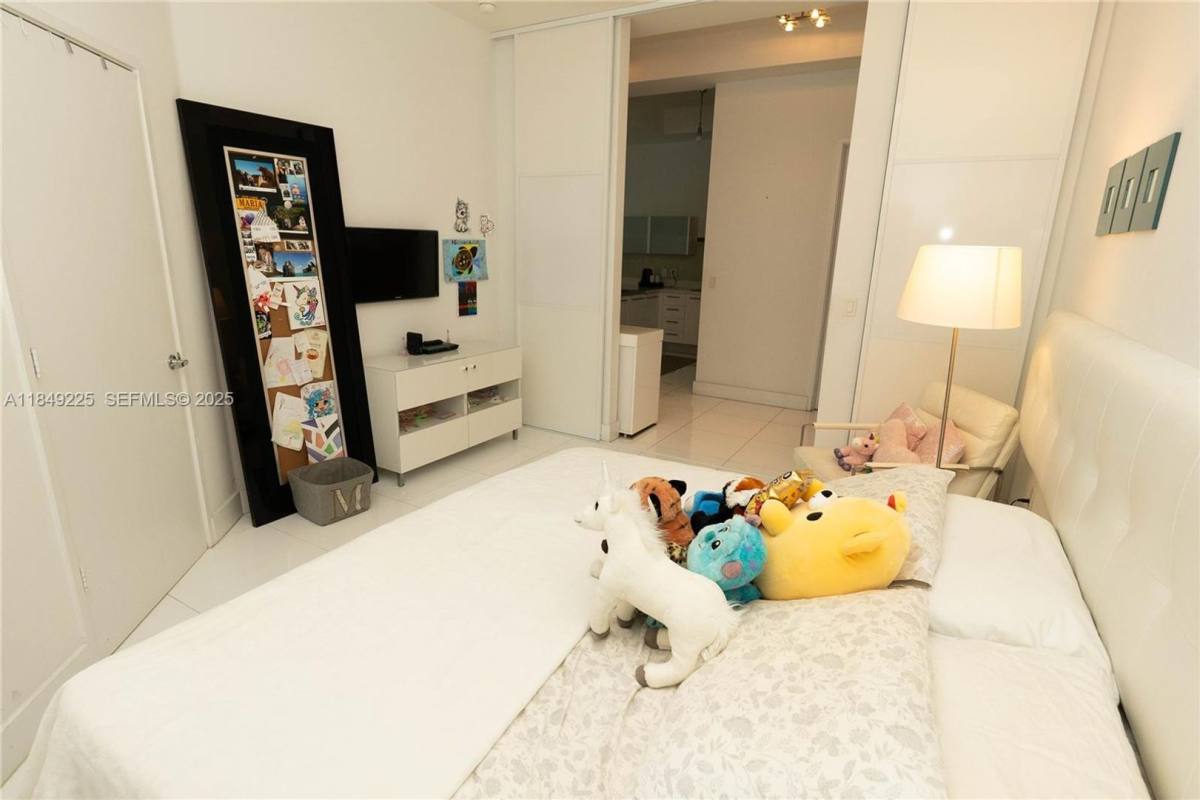 Townhouse for rent at 150 Sunny Isles Blvd, North Miami Beach, FL 33160