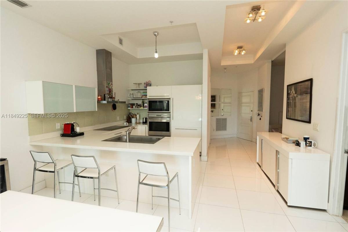 Townhouse for rent at 150 Sunny Isles Blvd, North Miami Beach, FL 33160