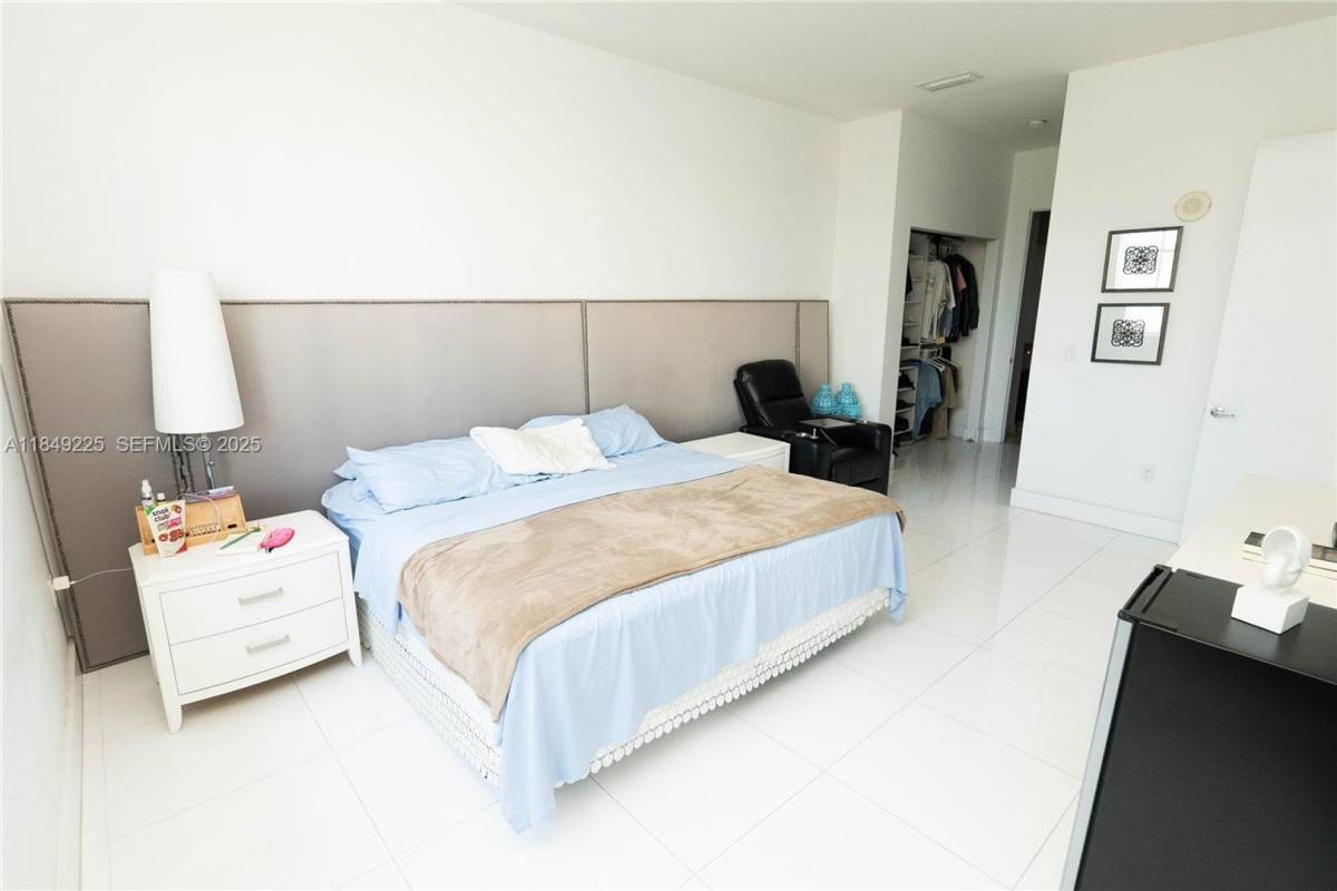 Townhouse for rent at 150 Sunny Isles Blvd, North Miami Beach, FL 33160