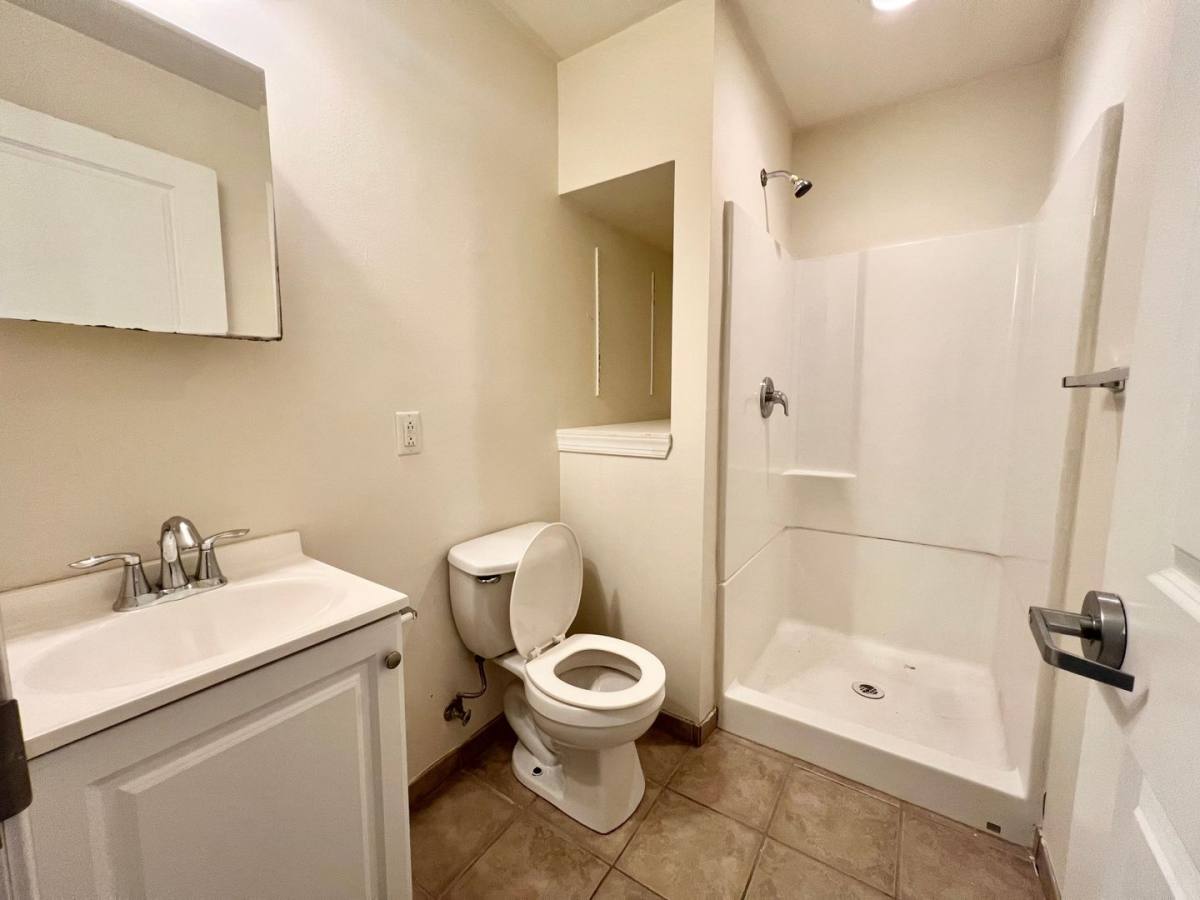 Apartment for rent at 1806 N 16th St, Philadelphia, PA 19121