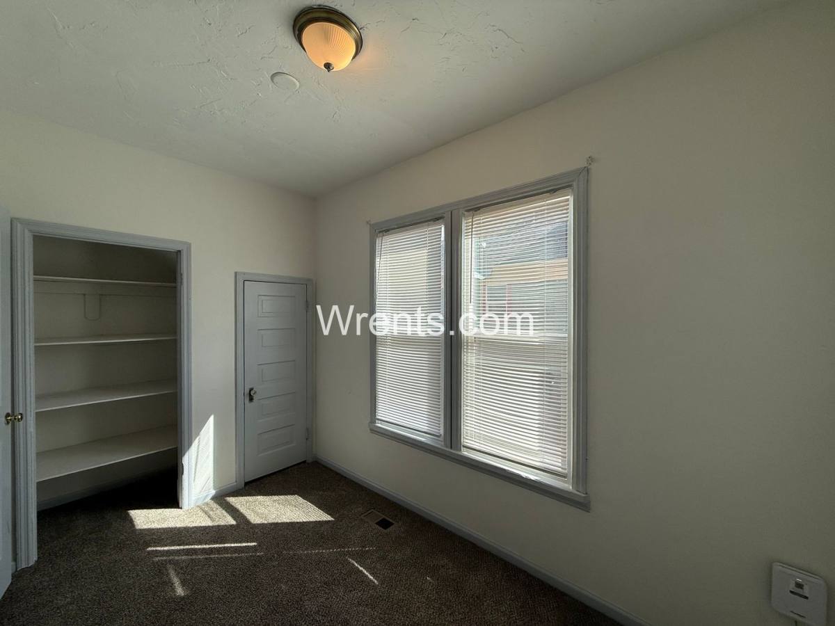 Apartment for rent at 1007 W Frederick, Spokane, WA 99205