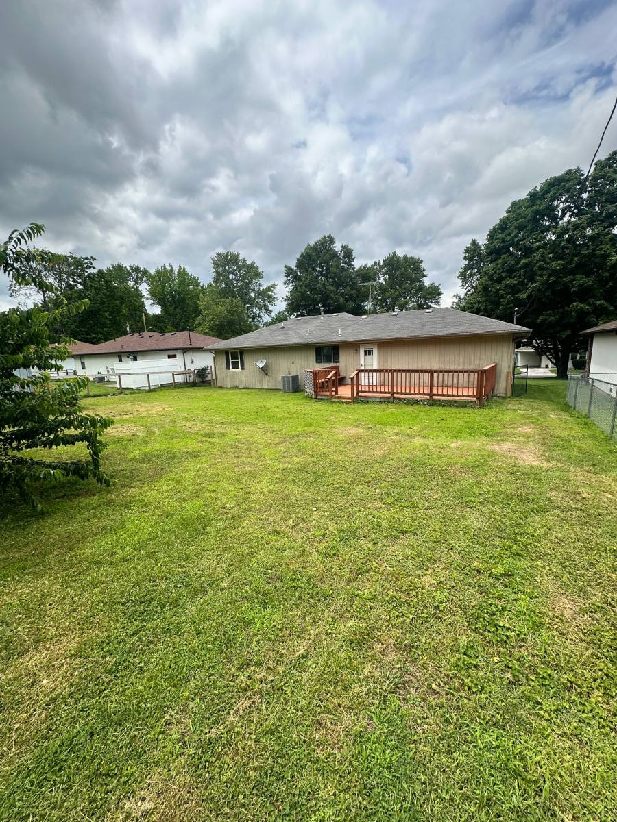 House for rent at 404 E Elm St, Nixa, MO 65714