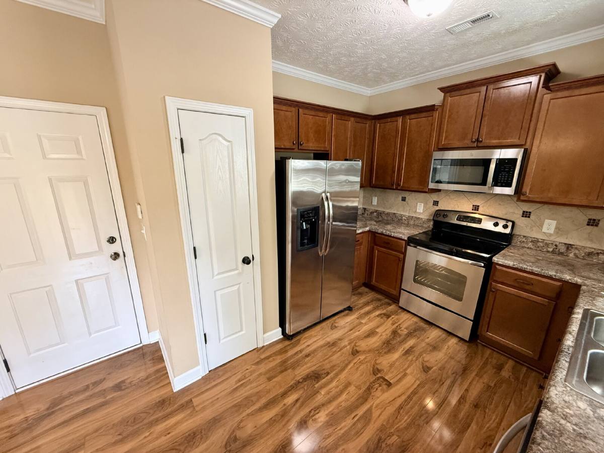 House for rent at 422 Jamestown Ave, Fayetteville, NC 28303