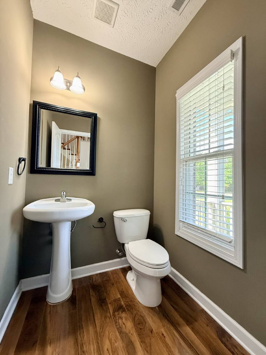 House for rent at 422 Jamestown Ave, Fayetteville, NC 28303