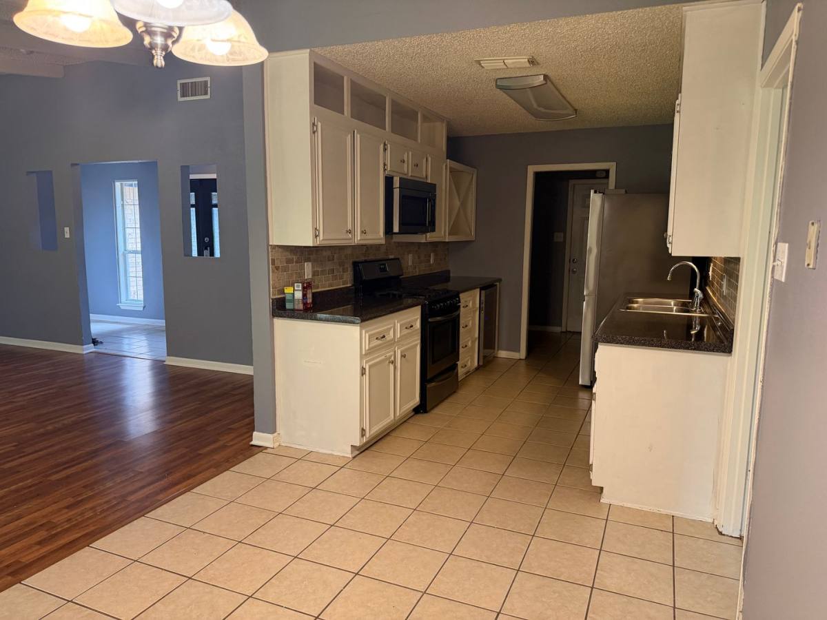House for rent at 1404 E Vardeman Ave, Killeen, TX 76541