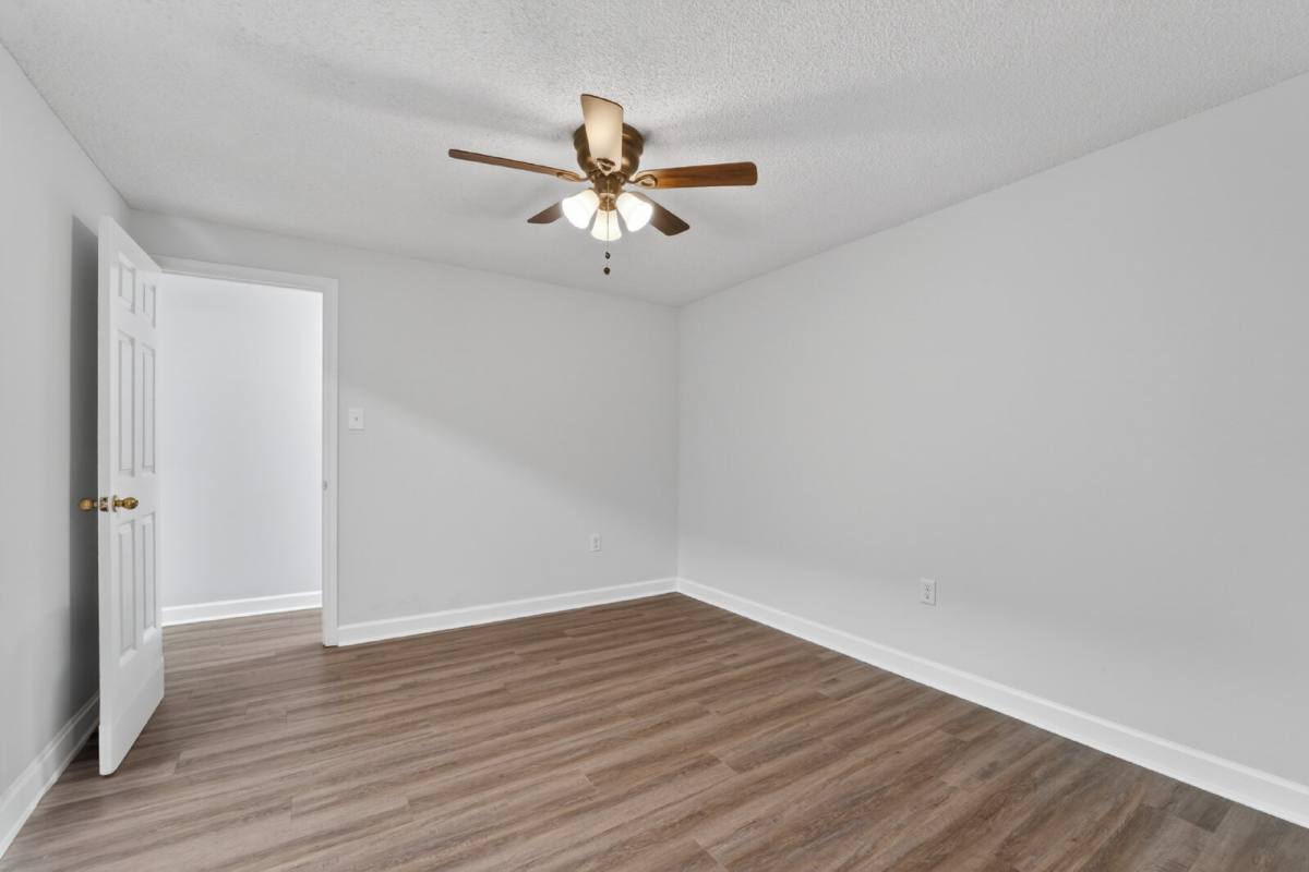 Apartment for rent at 210A W 49th St, Savannah, GA 31405