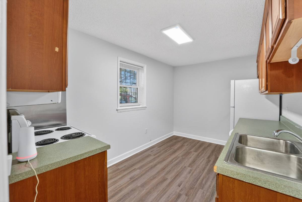 Apartment for rent at 210A W 49th St, Savannah, GA 31405