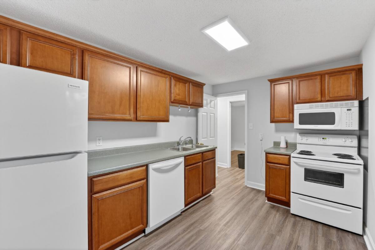 Apartment for rent at 210A W 49th St, Savannah, GA 31405