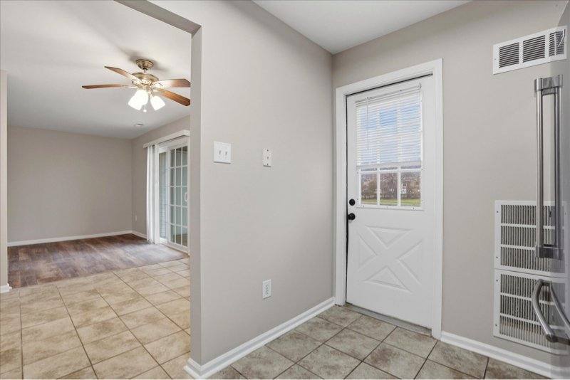 4546 Rosemarie Dr, Bensalem, PA 19020 - Townhouse for Rent - Image 8