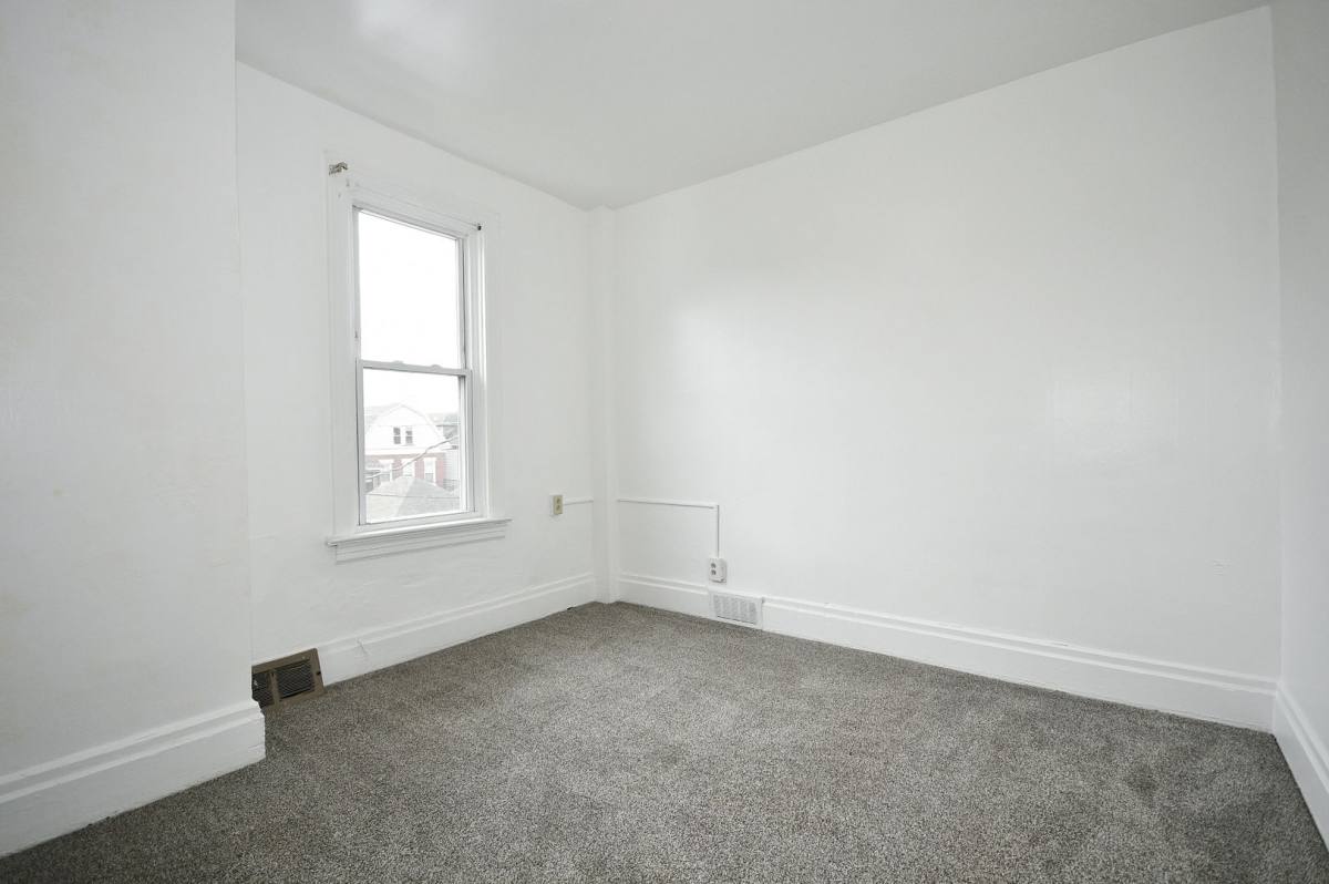 House for rent at 514 Franklin St, East Pittsburgh, PA 15112