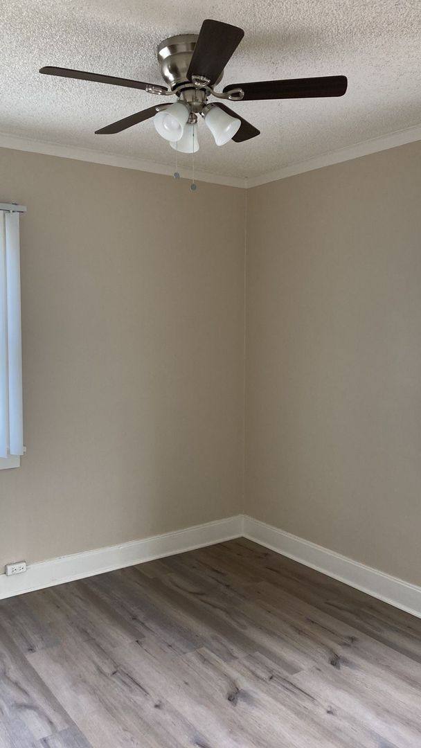Apartment for rent at 2619-25 1 2 E, Long Beach, CA 90814