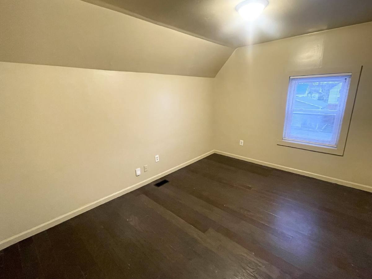 House for rent at 2639 Central Ave, Anderson, IN 46016