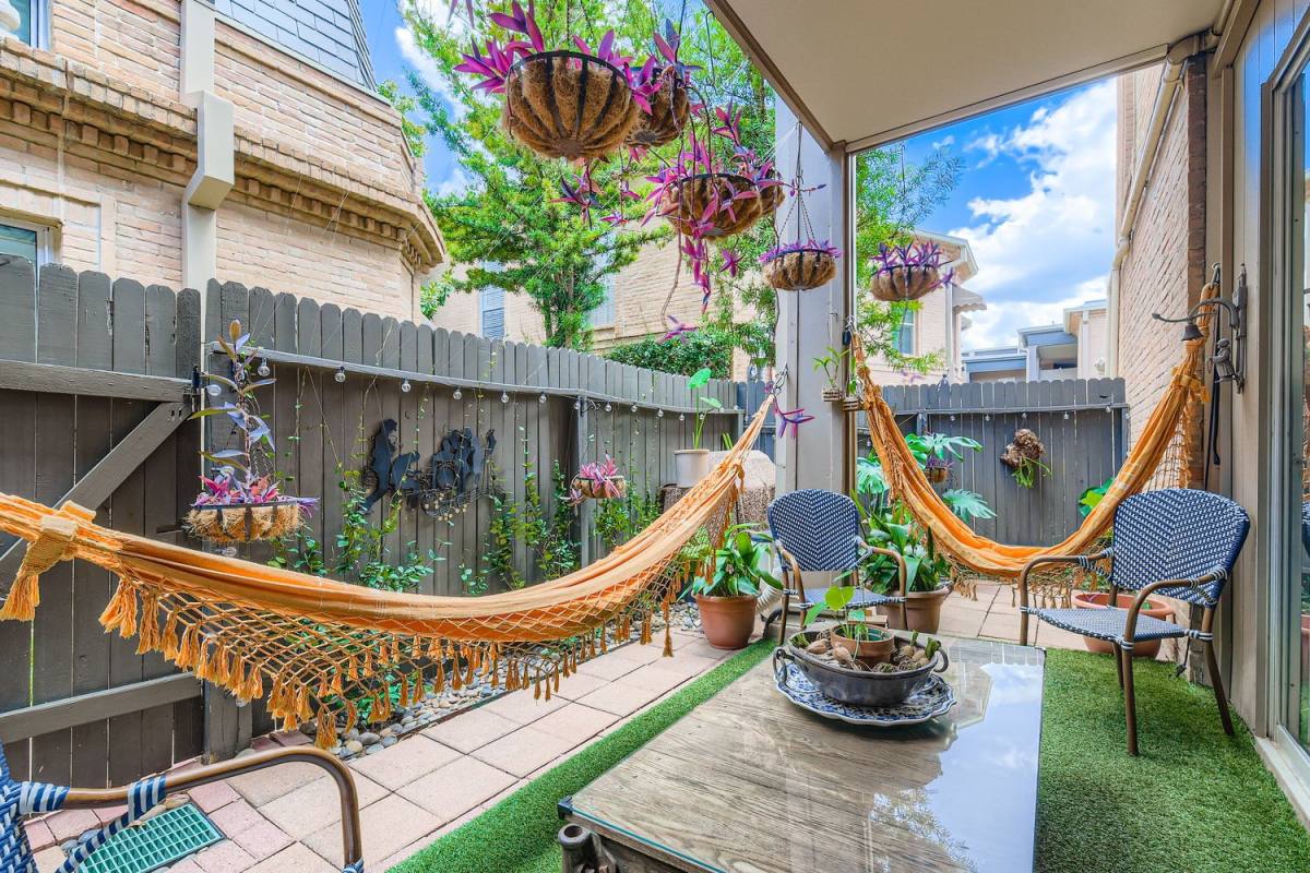 Townhouse for rent at 7711 Broadway St #1C, San Antonio, TX 78209
