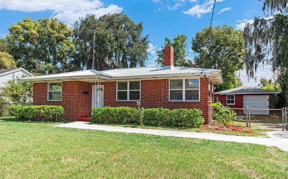 House for rent at 7115 Lucky Dr W, Jacksonville, FL 32208