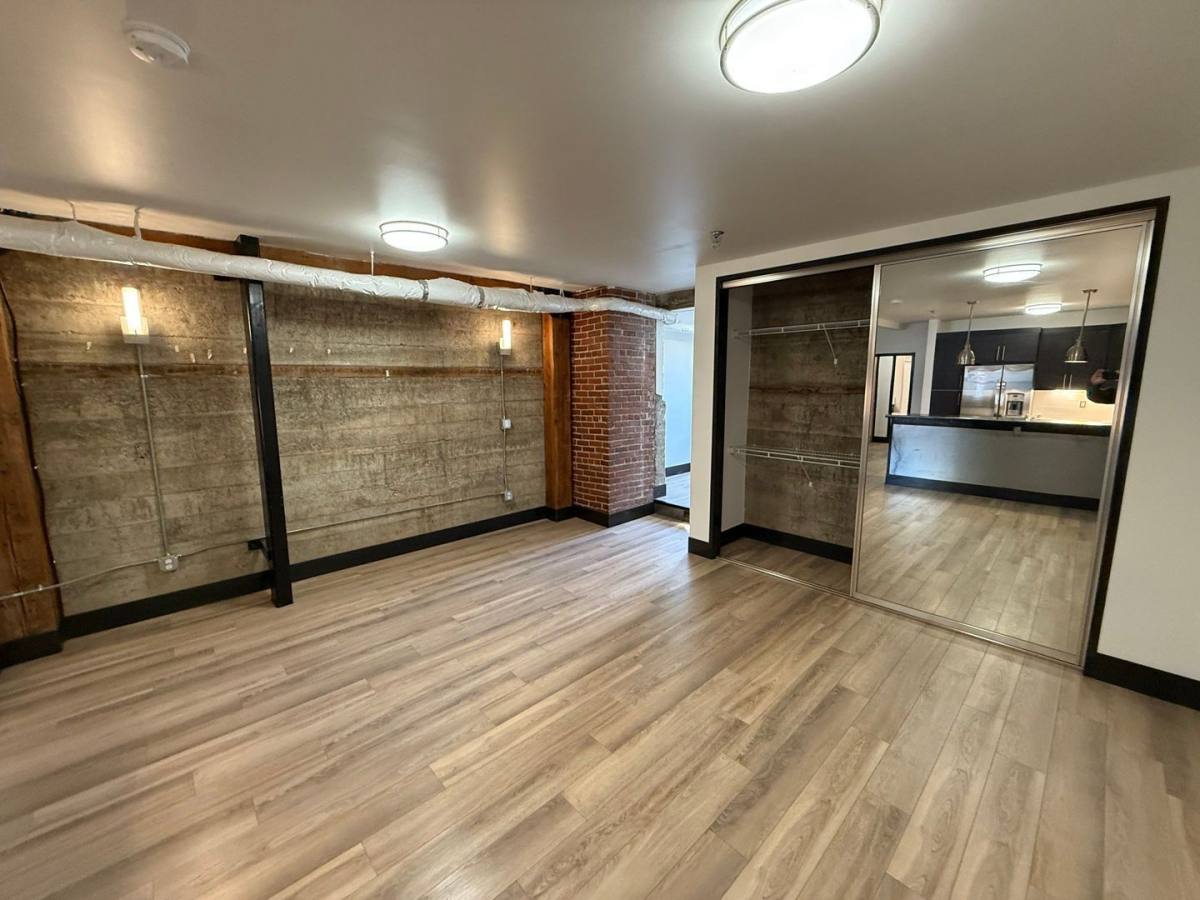 Apartment for rent at 160 Liberty St NE #M20, Salem, OR 97301