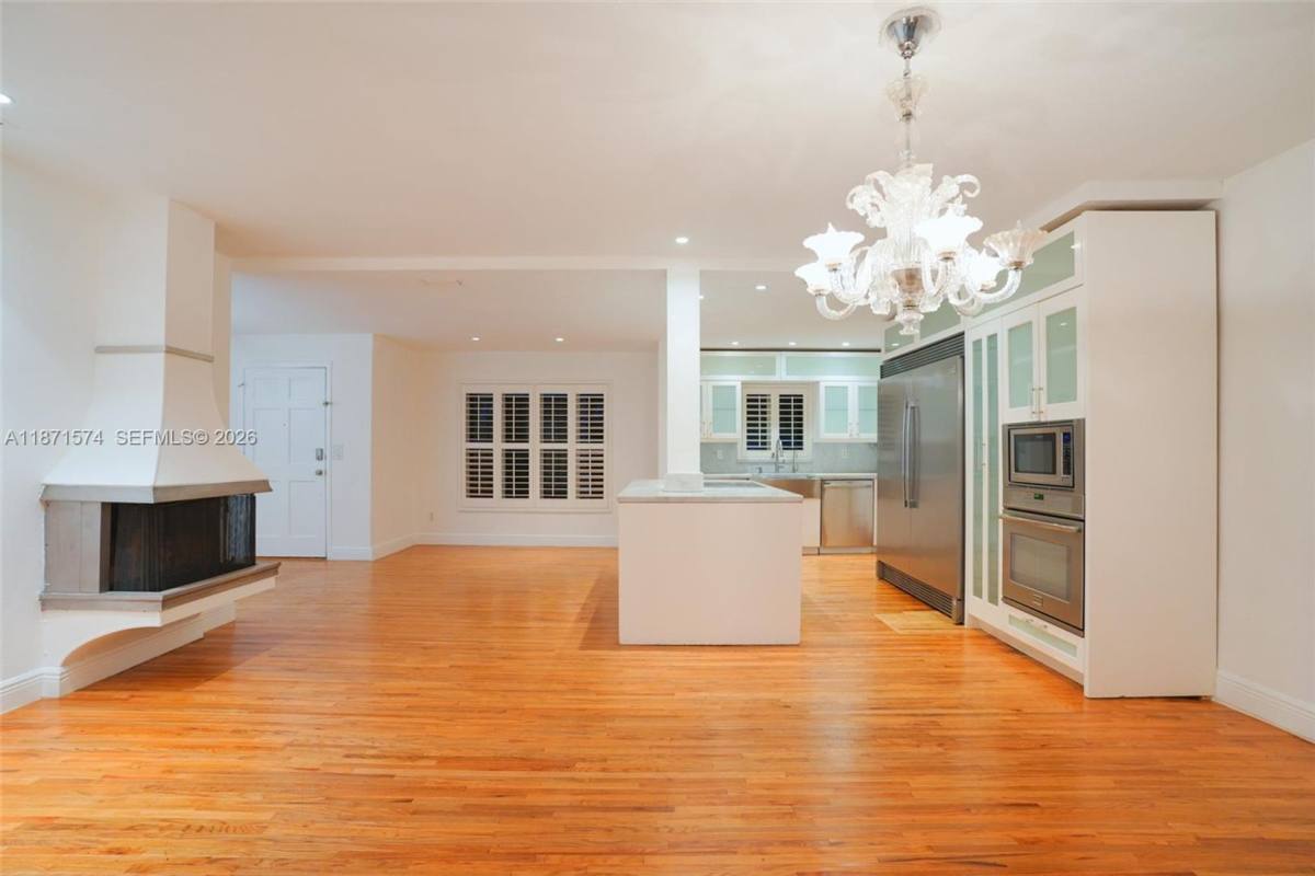 House for rent at 355 Redwood Lane, Key Biscayne, FL 33149