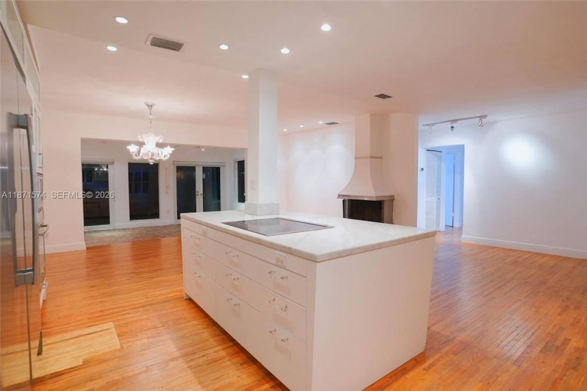 House for rent at 355 Redwood Lane, Key Biscayne, FL 33149