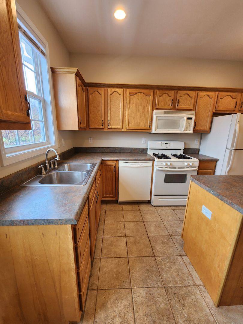 Townhouse for rent at 34-20 Union Chapel Rd, Weaverville, NC 28787