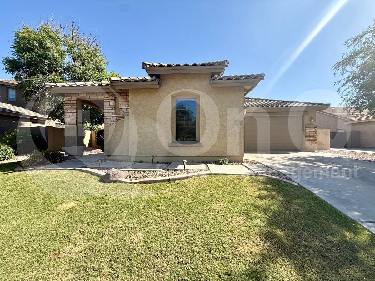 House for rent at 2135 E Grand Canyon Dr, Chandler, AZ 85249