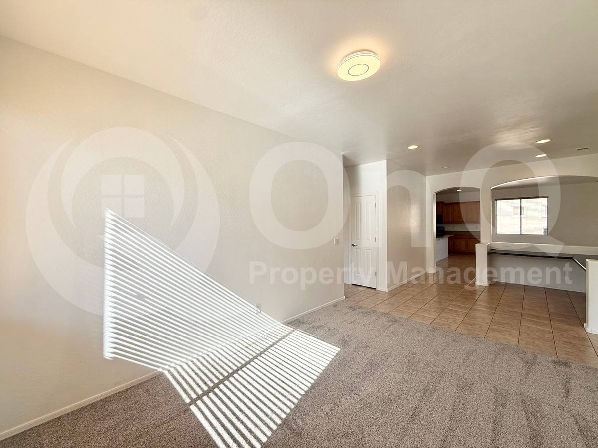 House for rent at 2135 E Grand Canyon Dr, Chandler, AZ 85249