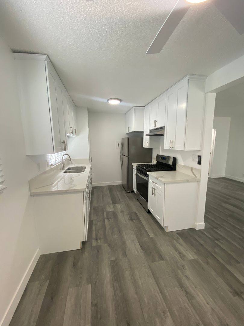 Apartment for rent at 4215 Don Tomaso Dr, Los Angeles, CA 90008