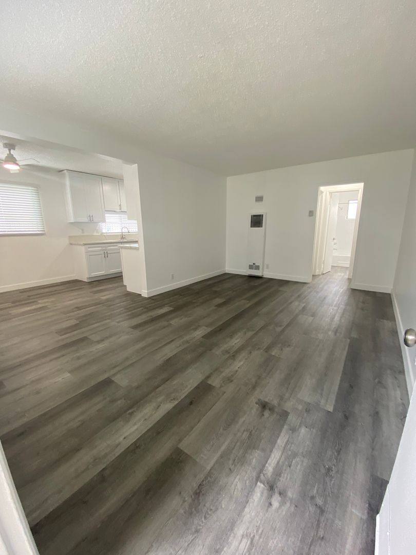 Apartment for rent at 4215 Don Tomaso Dr, Los Angeles, CA 90008