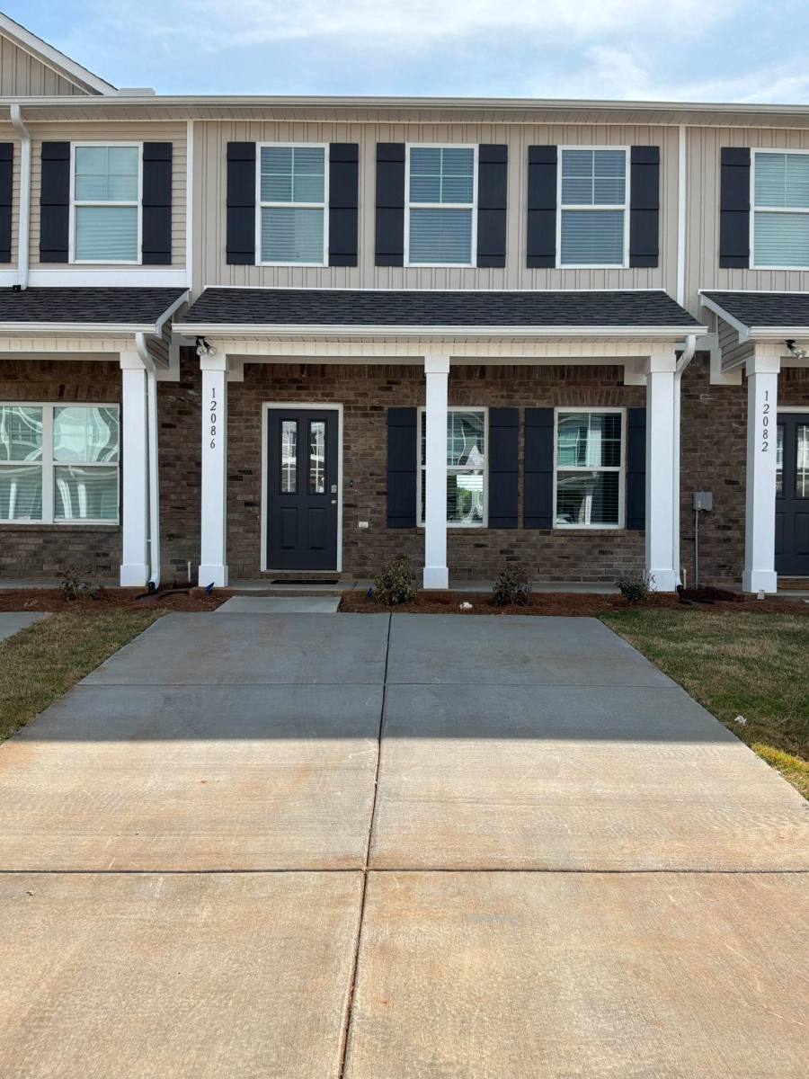 Townhouse for rent at 12086 Windy Lane, Madison, AL 35756
